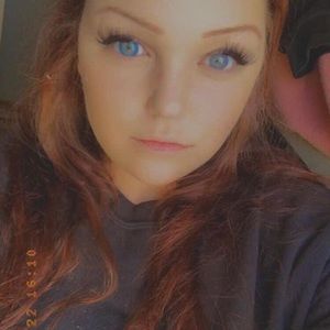 Meet your Posher, Britt